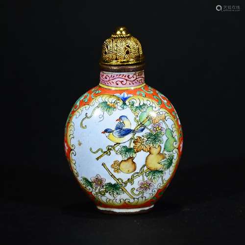 QIANLONG MARK, A CLOISONNE FIGURAL SNUFF BOTTLE