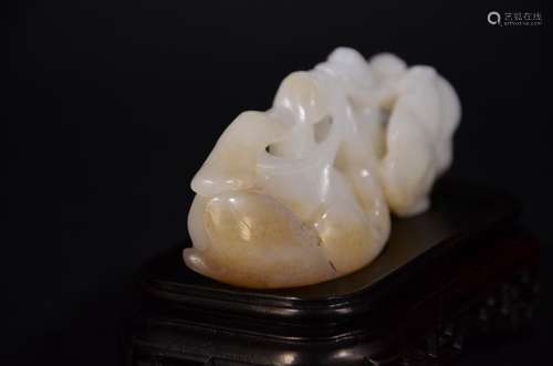 QING D., A CARVED HETIAN JADE ORNAMENT OF GOOSE ORNAMENT