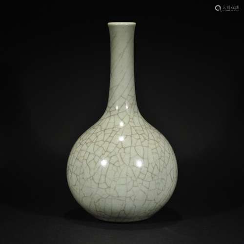 QING D., A GE WARE VASE