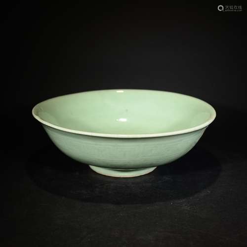 QING D., A CELADON GLAZED BOWL