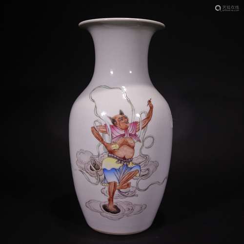 A FAMILLE ROSE LIGHT COLOR GLAZED FIGURAL VASE