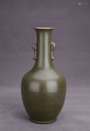 A TEA-DUST GLAZED VASE