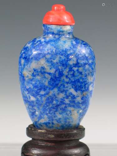 Chinese Lapis Lazuli Snuff Bottle.