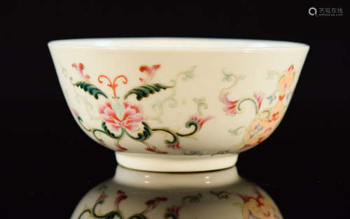 Chinese Famille Rose Porcelain Bowl