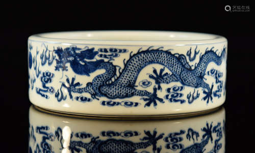 Chinese Blue White Porcelain Brush Washer with Dragon Motif