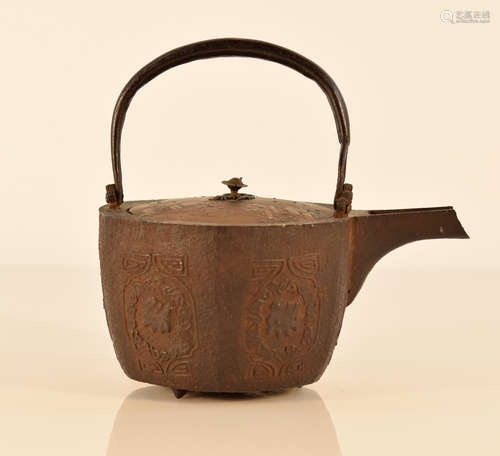 Japanese Iron Teapot with Lacquer Cover