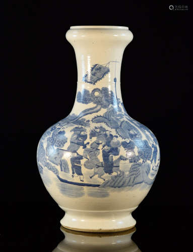 Chinese Blue White Porcelain Vase with Warrior Scene