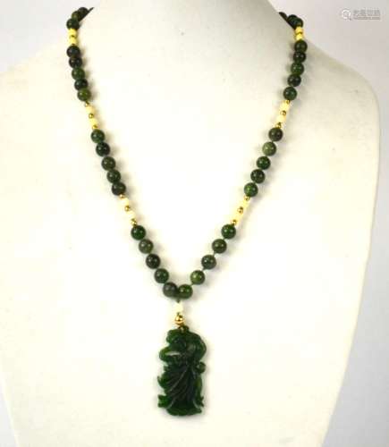 Chinese Spinach Jade Necklace with Pendant