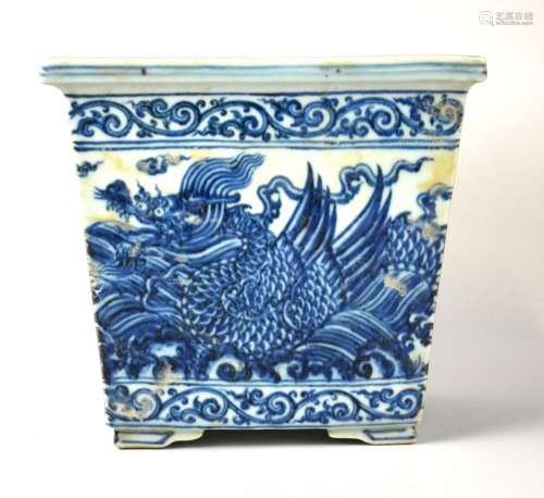 Chinese Blue & White Faced Planter
