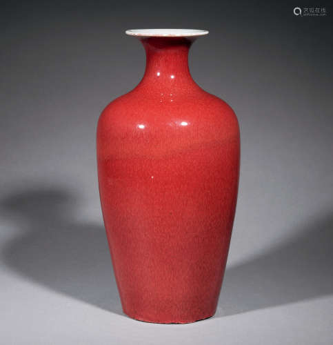 清 霁红釉瓶