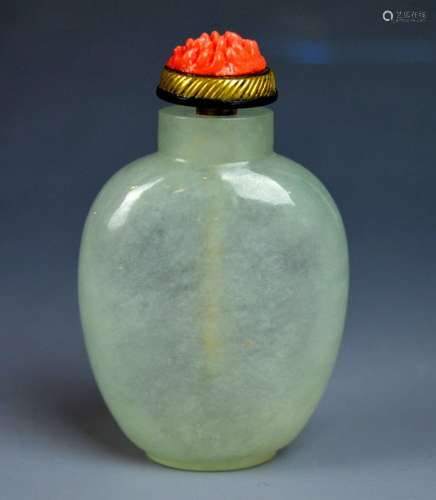 Christie's - Fine & Hollow Chinese Jadeite Snuff