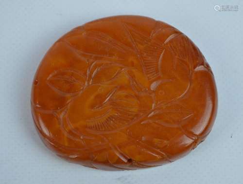 Sotheby's-16.5 G Song Chinese Amber Plaque