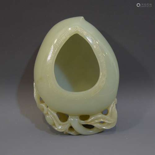 ANTIQUE CHINESE HETIAN CELADON JADE CARVED BRUSH WASHER 19TH CENTURY