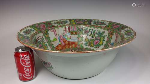 LARGE CHINESE EXPORT PORCELAIN ROSE MEDALLION BASIN