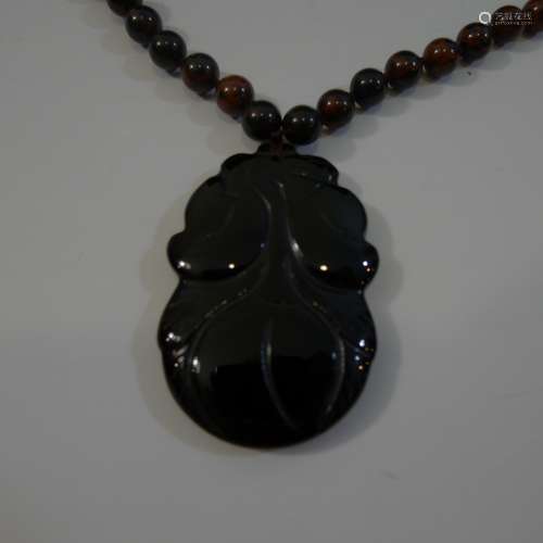 VINTAGE CARVED BLACK JET NECKLACE