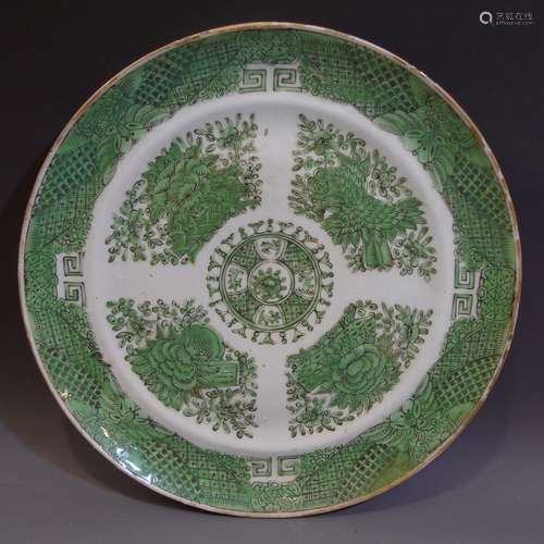 ANTIQUE CHINESE GREEN FITZHUGH PORCELAIN PLATE - 19TH CENTURY