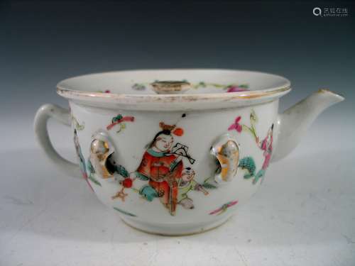 Chinese Famille Rose Porcelain Teapot.