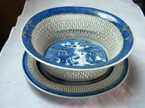 Antique Chinese Blue and White Qianlong Fruit Plate and