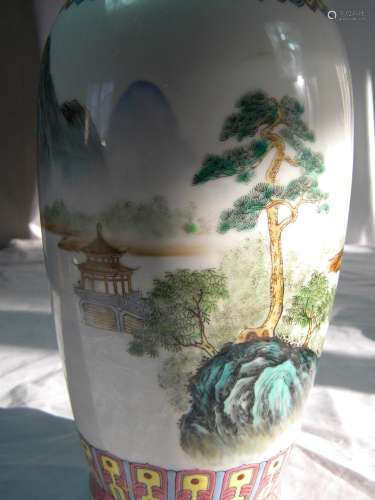 Vintage Famille Rose Chinese Beauty Vase