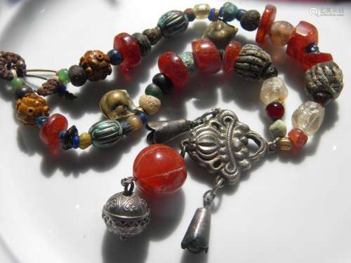 Antique Chinese Necklace Carnelian, silver, Amber