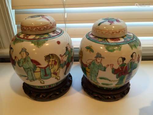 Pair of Antique Chinese Famille Rose Pot