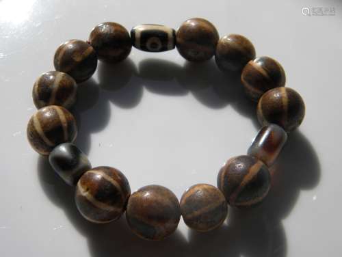 Antique Tibet Dzi bead and Clay Beads Bracelet
