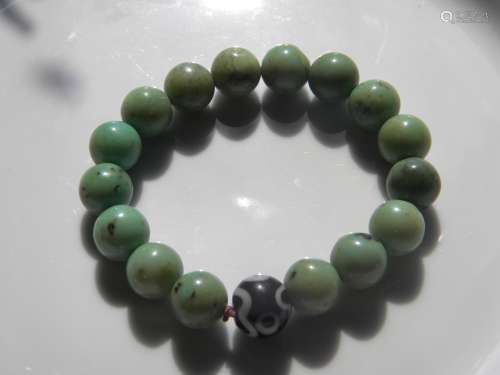 Antique Chinese Green Bead Bracelet