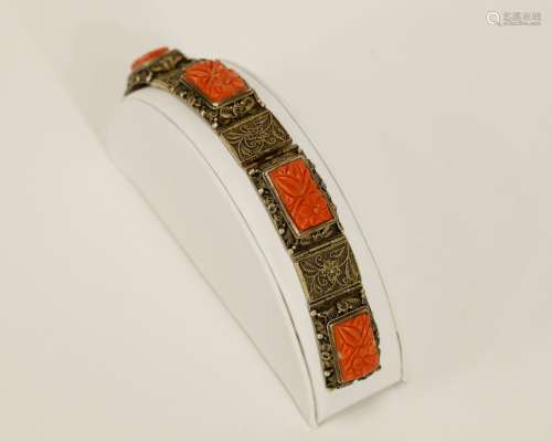 19th C. Chinese Coral & Gold & Silver Bracelet