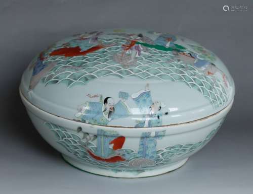 Chinese 19th C. Big Porcelain Box