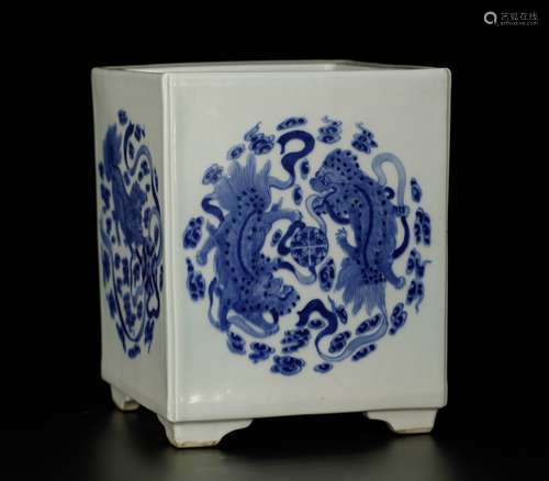 Finely Chinese B/W Porcelain Brush Pot, 19th C.