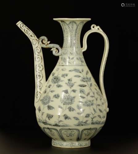 Chinese Porcelain Wine Ewer