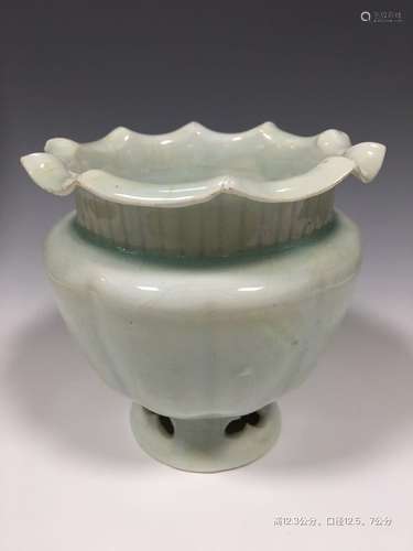 Chinese Celadon Glazed Lotus Porcelain Incense