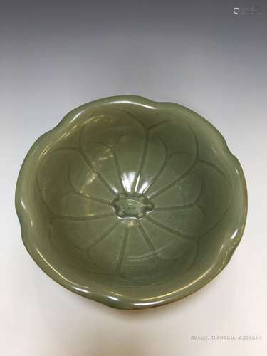 Chinese Glazed Porcelain Bowl