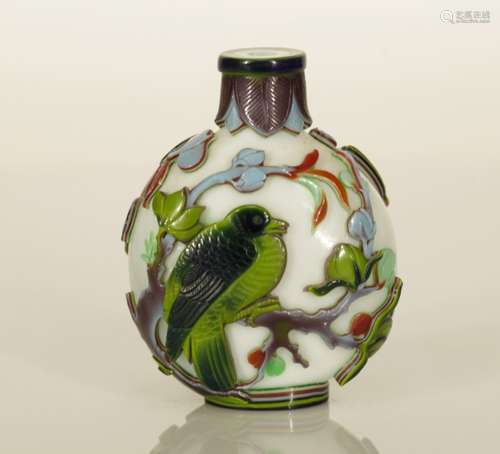 Chinese Overlay Peking Glass Snuff Bottle