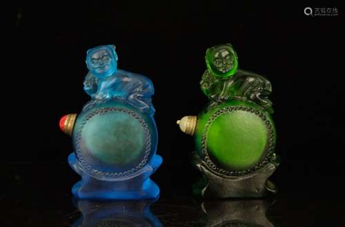 Pair of Chinese Art Glass Snuff Bottle