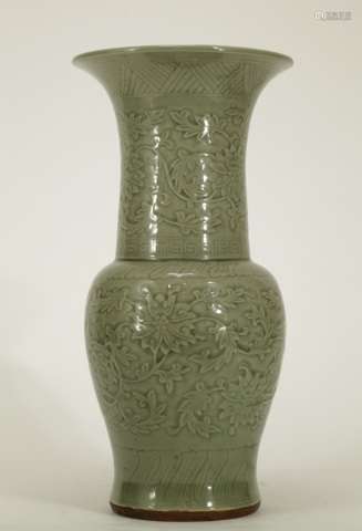 Chinese Long Quan Style Gu Shape Vase