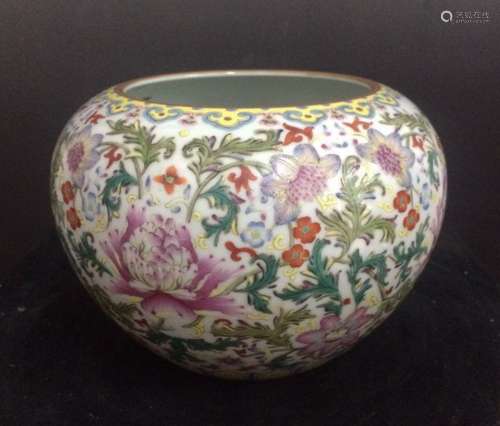 Chinese Famille Rose Brush Washer w/ Flower Design