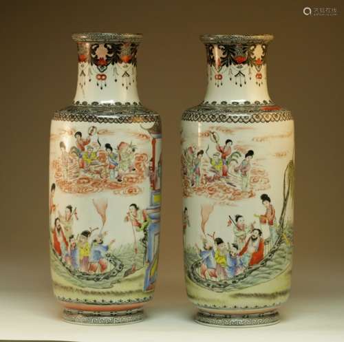 Pair of Famiile Rose Vase