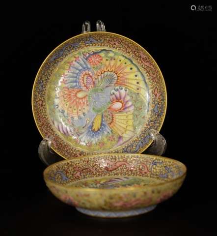 Pair of Chinese Porcelain Dishes