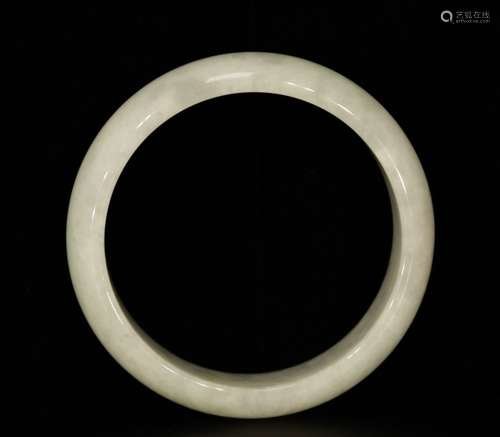 Chinese Jadeite Carved Bangle