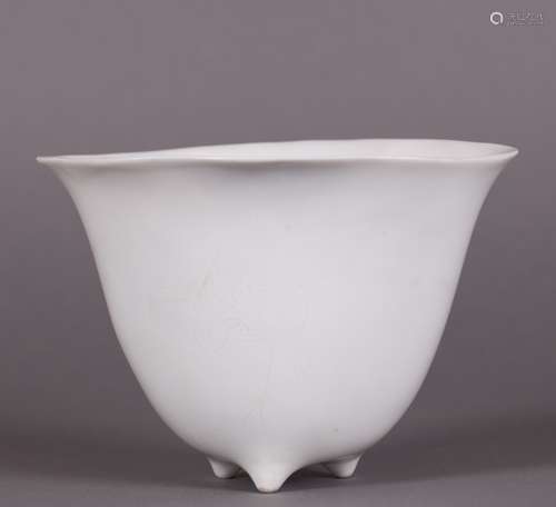 CHINESE DEHUA LOTUS SHAPED CUP