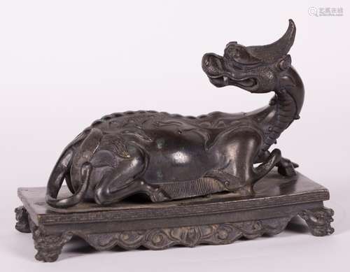 CHINESE BRONZE FIGURE OF BEAST