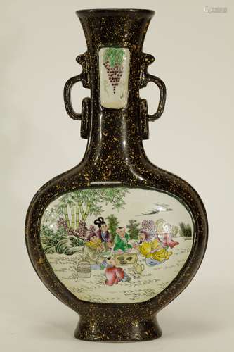 Chinese Porcelain Vase