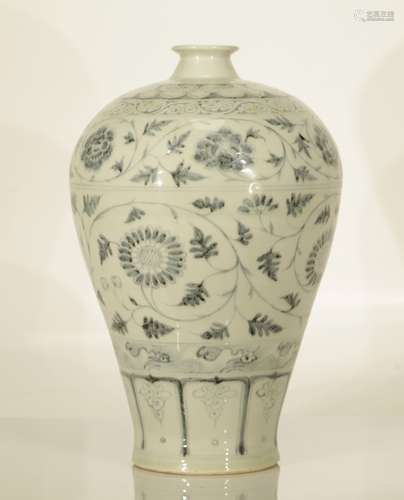 Chinese Blue/White Porcelain Meiping Vase