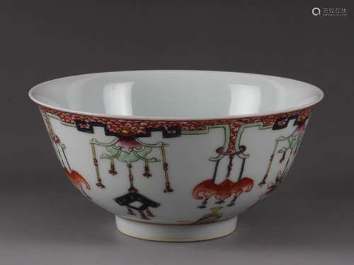 A Chinese Porcelain Bowl w/ Bats Design