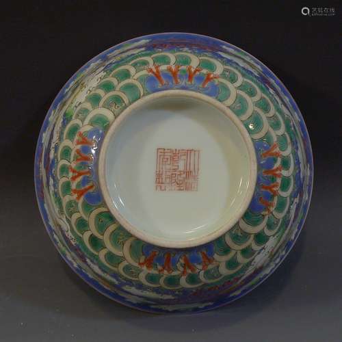 ANTIQUE CHINESE FAMILLE ROSE PORCELAIN BOWL - QIANLONG MARK 19TH CENTURY