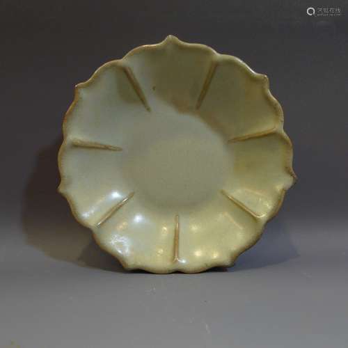 ANTIQUE CHINESE RU WARE CELADON PORCELAIN DISH - QING DYNASTY