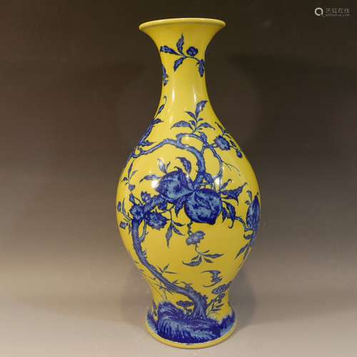 ANTIQUE CHINESE YELLOW GROUND BLUE WHITE VASE YONGZHENG MARK - REPUBLIC PERIOD