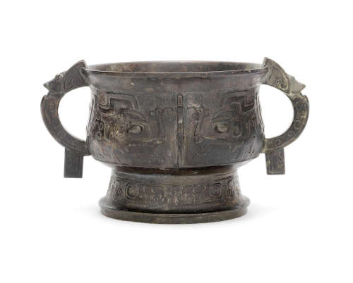 十七世纪 青铜仿古饕餮纹簋式炉