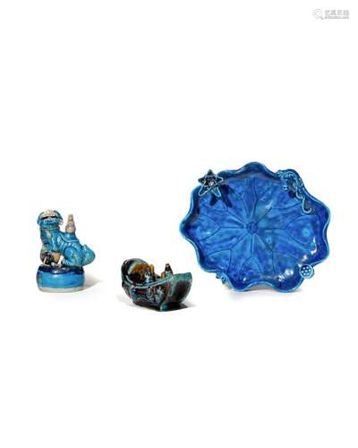 THREE CHINESE TURQUOISE GLAZED ITEMS